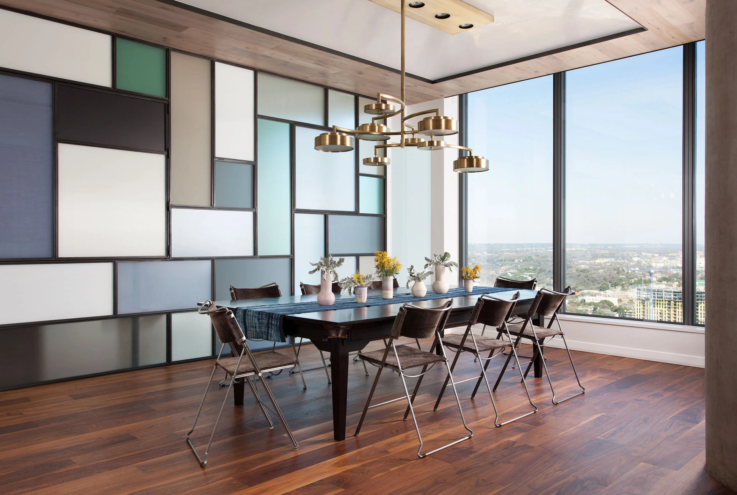 Home World Design — Cravotta Interiors Reimagines the Comforts of Home in an Austin High-Rise (7 of 18)