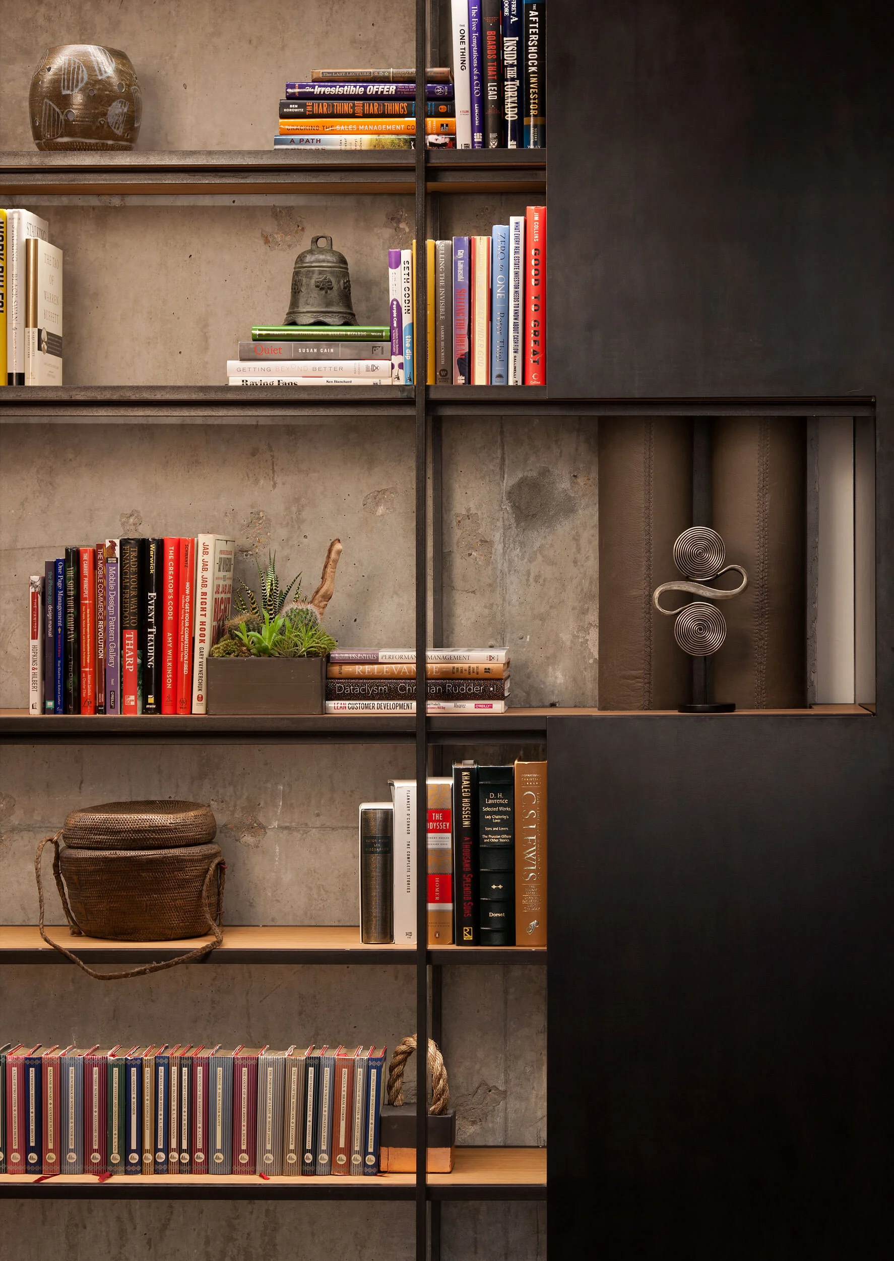 Home World Design — Cravotta Interiors Reimagines the Comforts of Home in an Austin High-Rise (15 of 18)