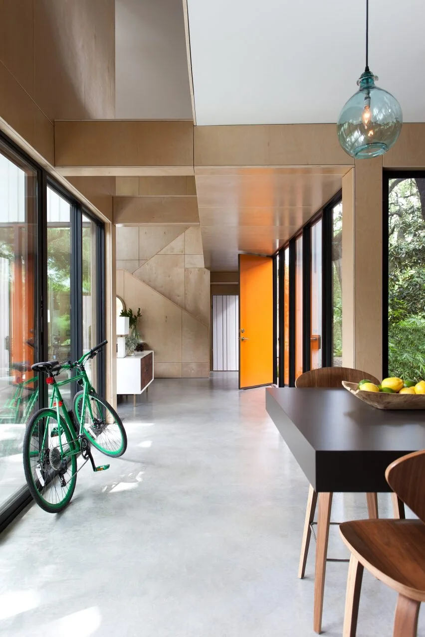 Dezeen — Vertical strips surround white Barcode House in Austin by Webber + Studio (7 of 12)